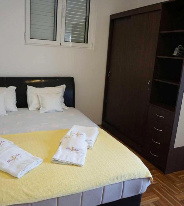 Guest House Ratko Rafajlovići Exteriör bild